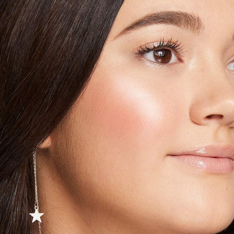 Fiona Frills Makeup Illuminating Cream in Self Glow Highlighter Frilliance